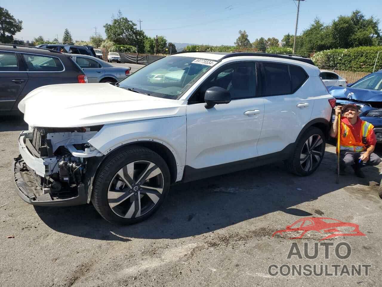 VOLVO XC40 PLUS 2023 - YV4L12UW8P2018987