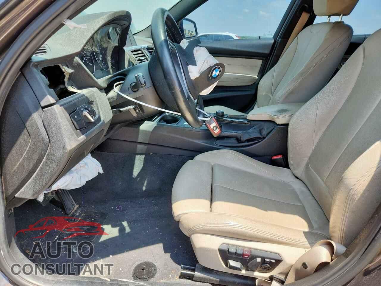 BMW 3 SERIES 2015 - WBA3A5C55FF610865