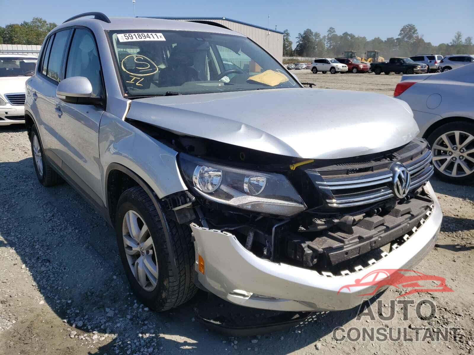 VOLKSWAGEN TIGUAN 2017 - WVGBV7AX9HK013064