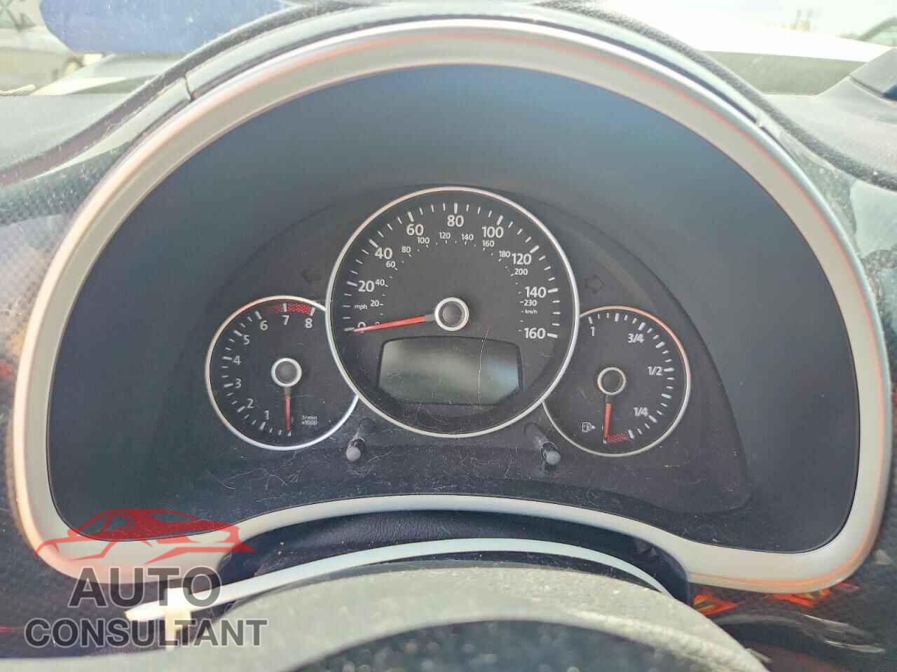 VOLKSWAGEN BEETLE 2012 - 3VWVA7AT9CM643885