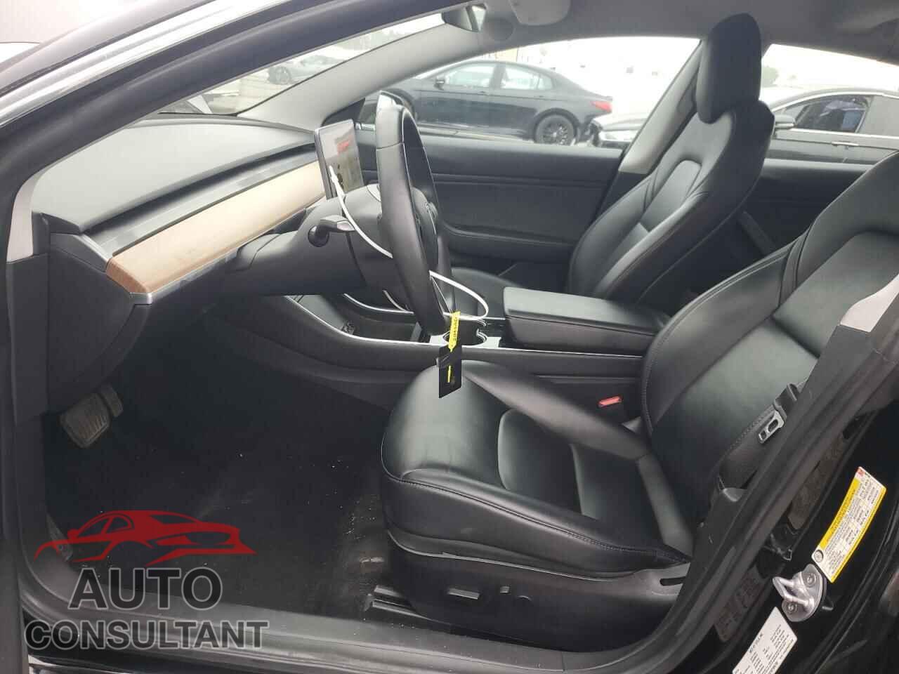 TESLA MODEL 3 2019 - 5YJ3E1EB7KF384782