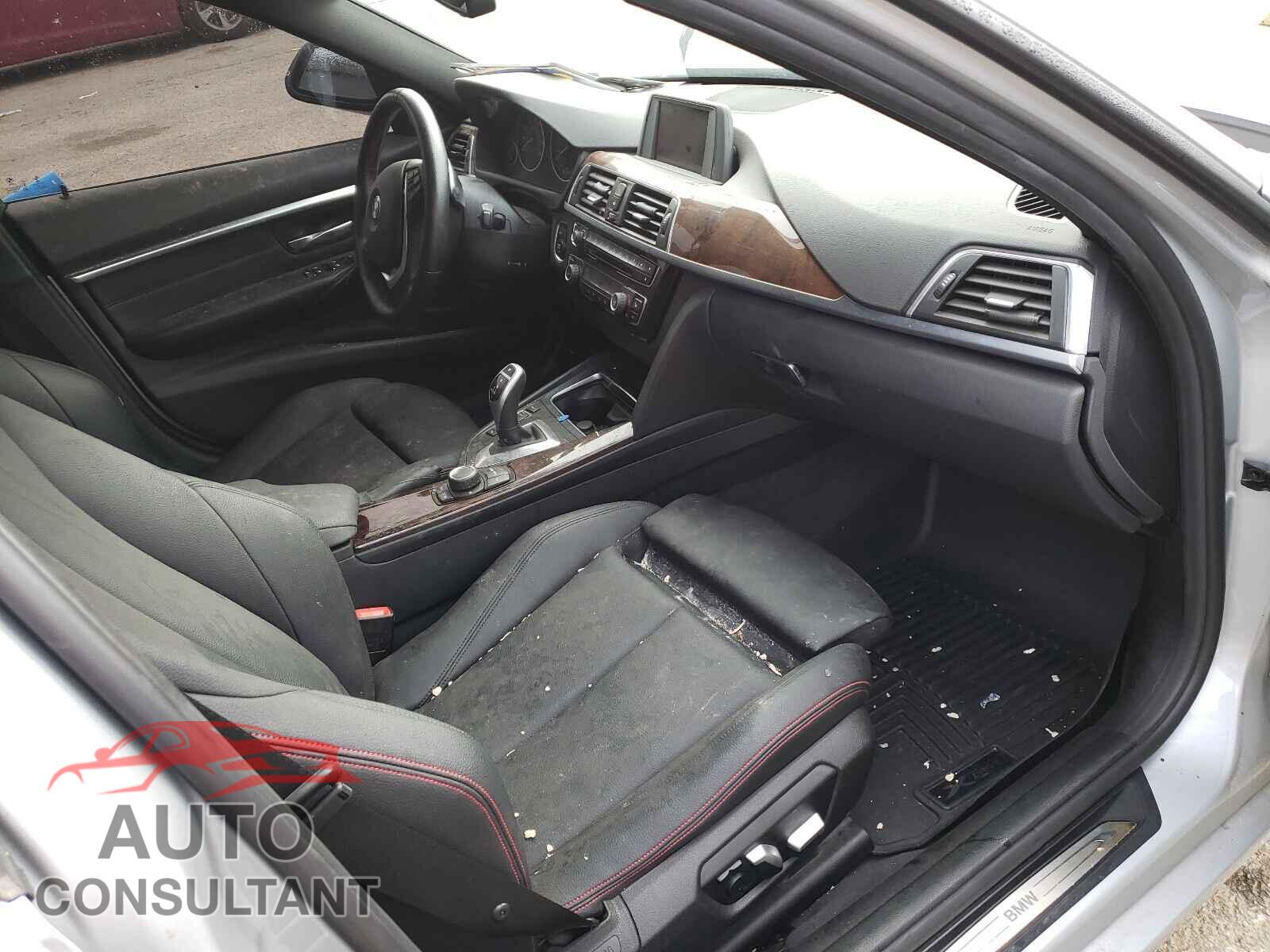 BMW 3 SERIES 2016 - WBA8E3G52GNU02622