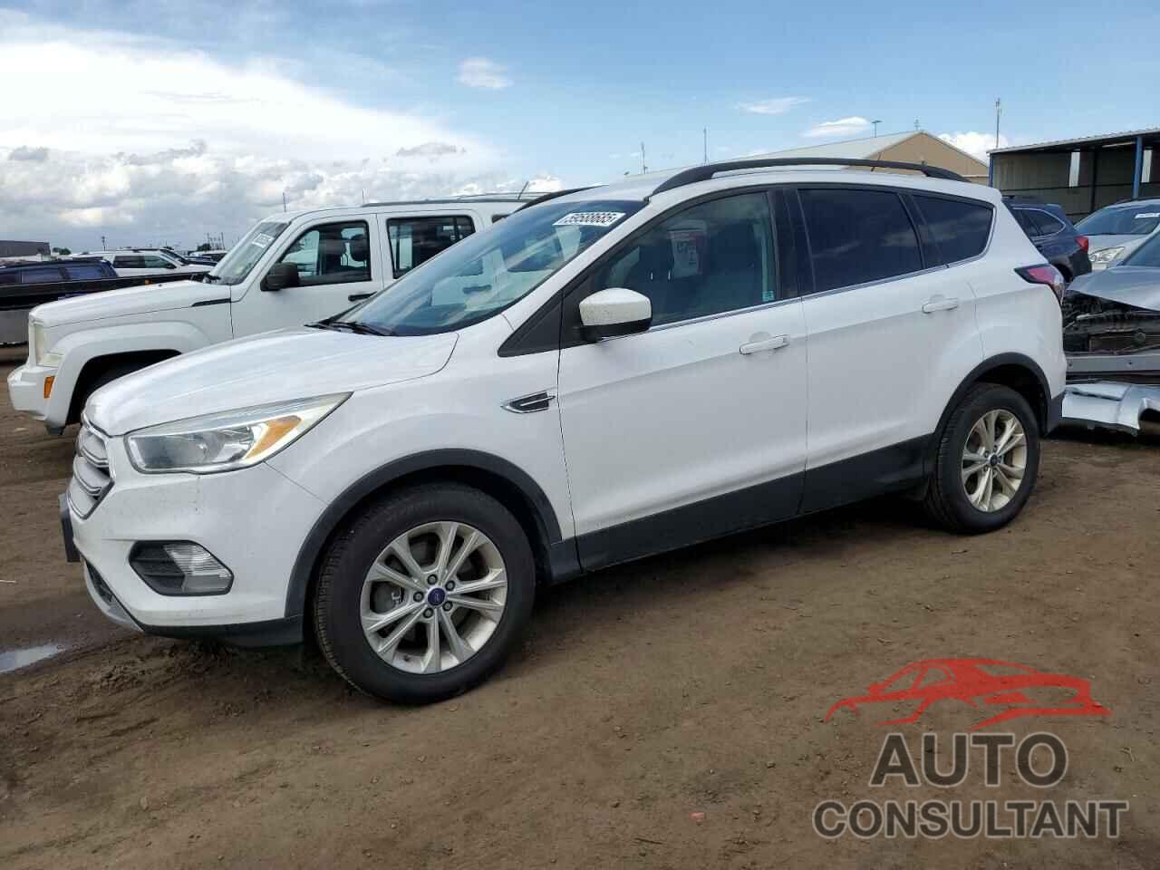 FORD ESCAPE 2018 - 1FMCU9GD1JUA97603
