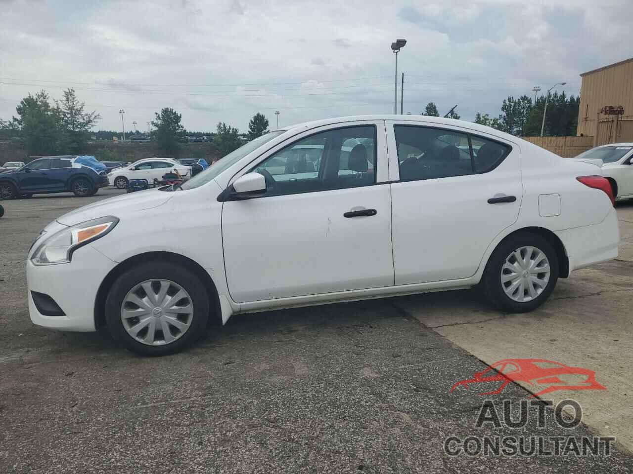 NISSAN VERSA 2018 - 3N1CN7AP2JL823930