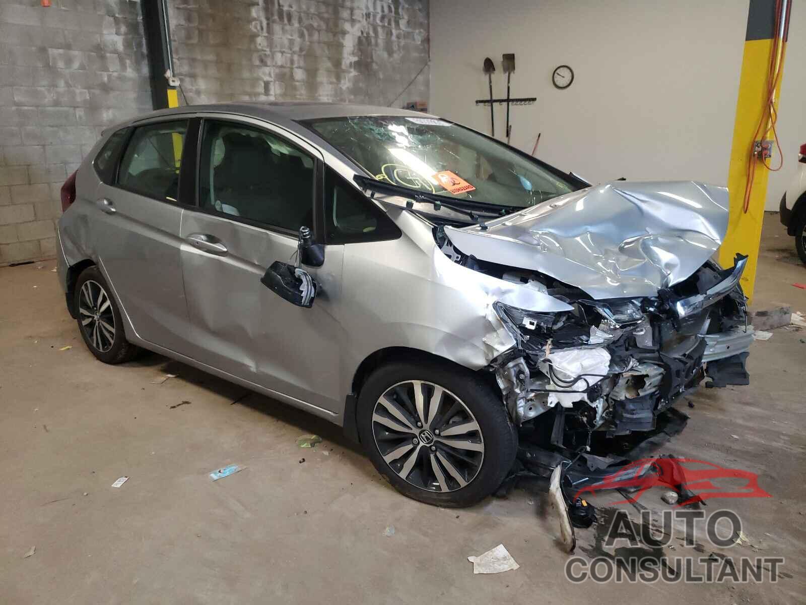 HONDA FIT 2018 - 3HGGK5H99JM709938
