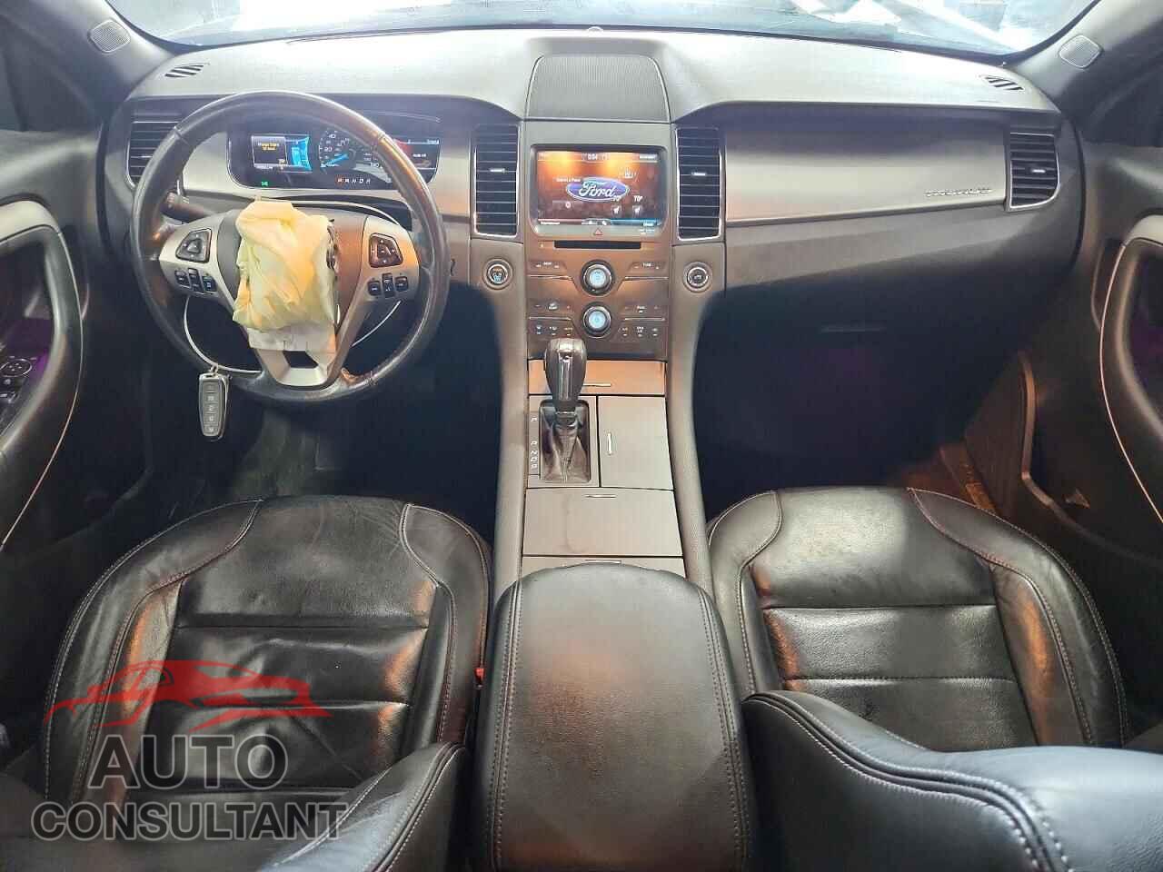 FORD TAURUS 2013 - 1FAHP2E86DG207603