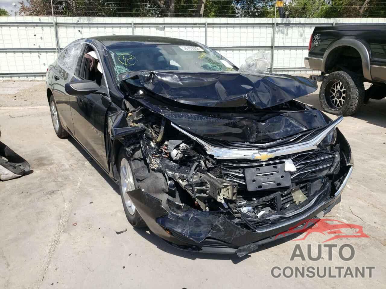 CHEVROLET MALIBU 2019 - 1G1ZB5ST5KF193311