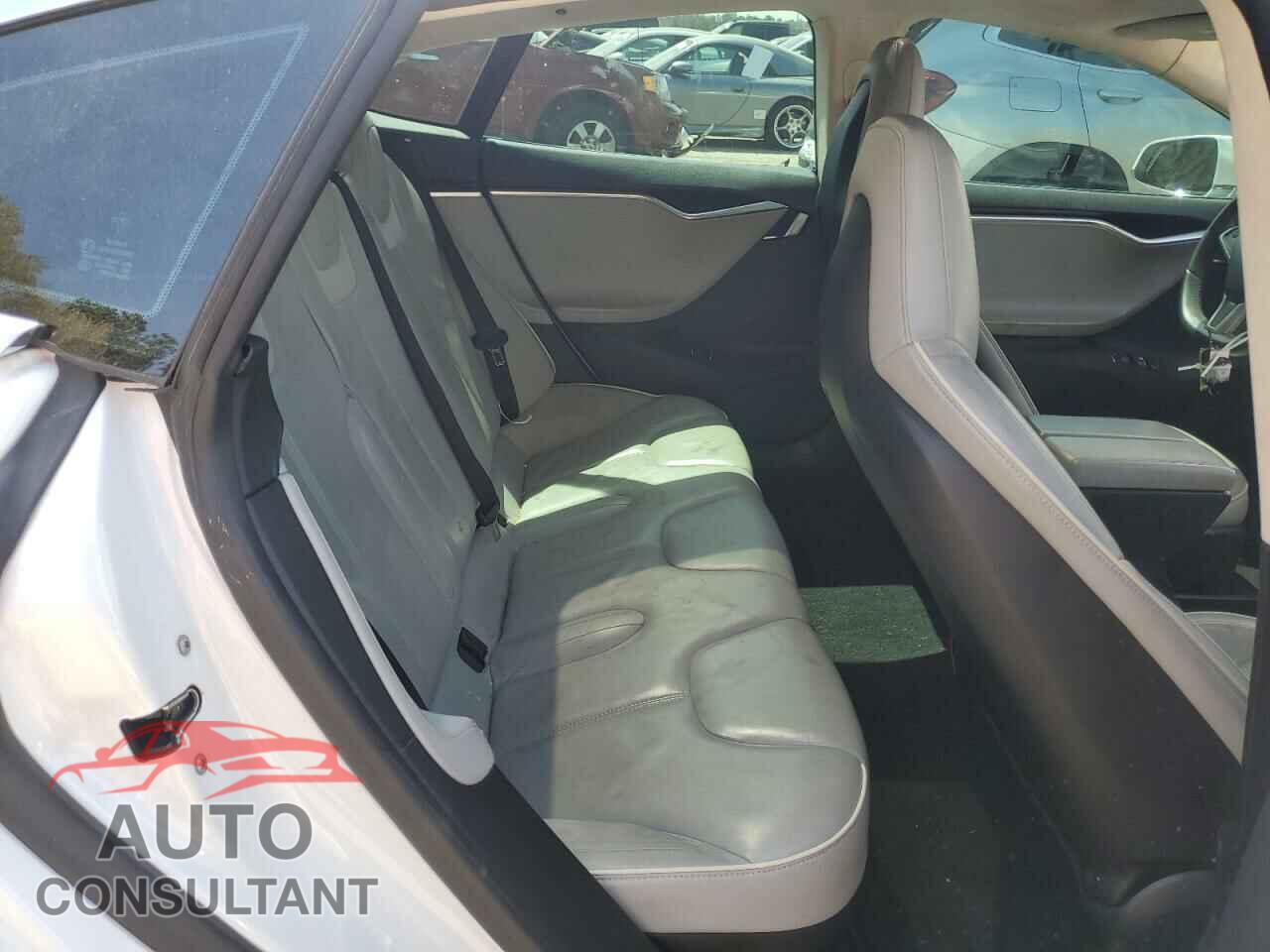 TESLA MODEL S 2012 - 5YJSA1CP0CFP03219