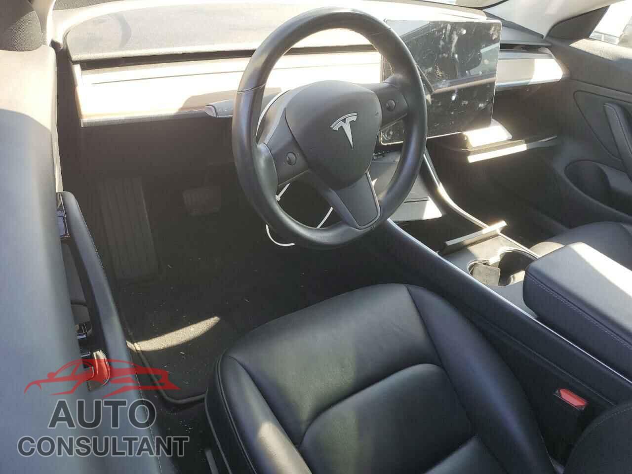 TESLA MODEL 3 2018 - 5YJ3E1EA8JF060889