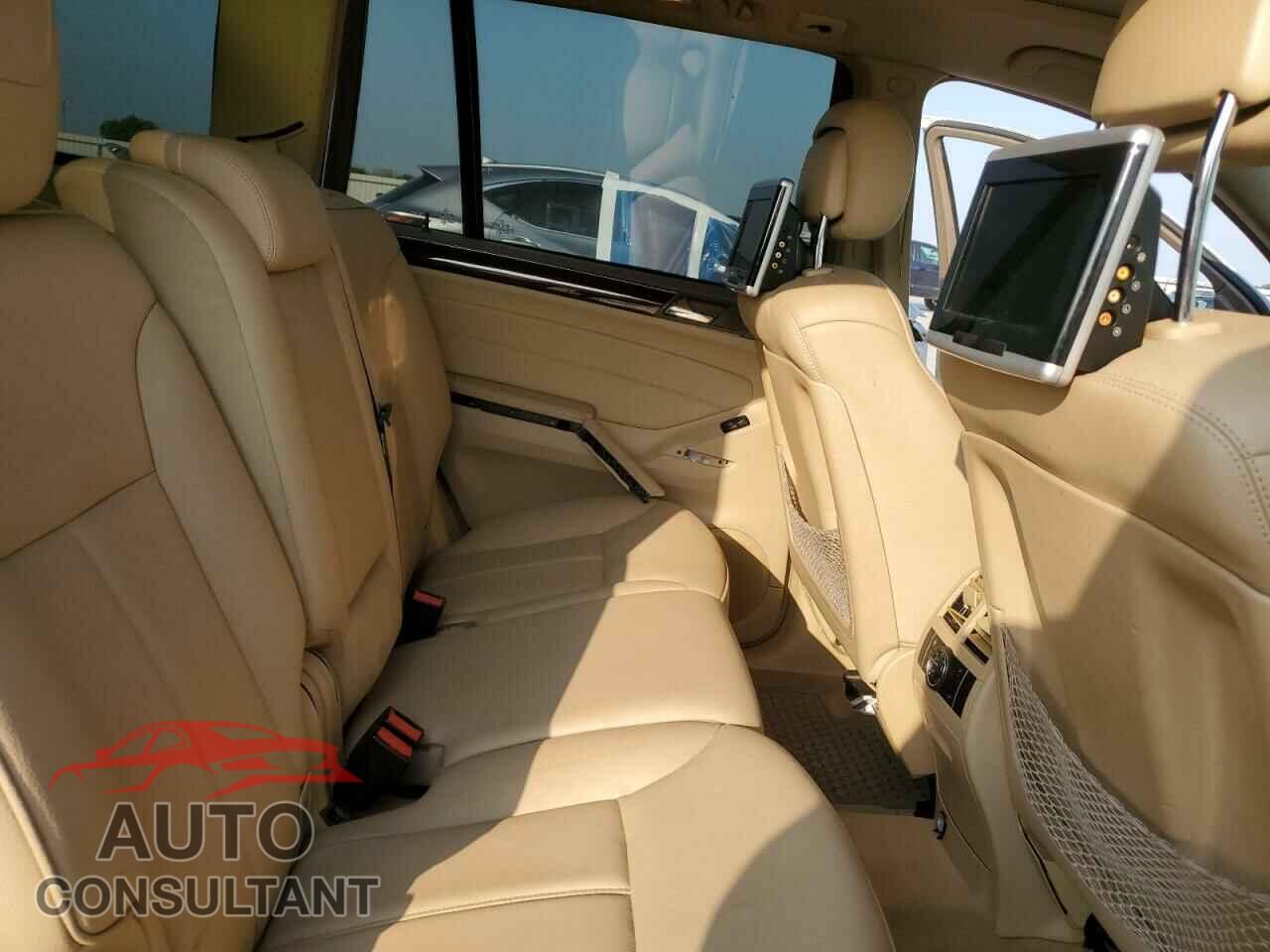 MERCEDES-BENZ GL-CLASS 2012 - 4JGBF2FE2CA798758