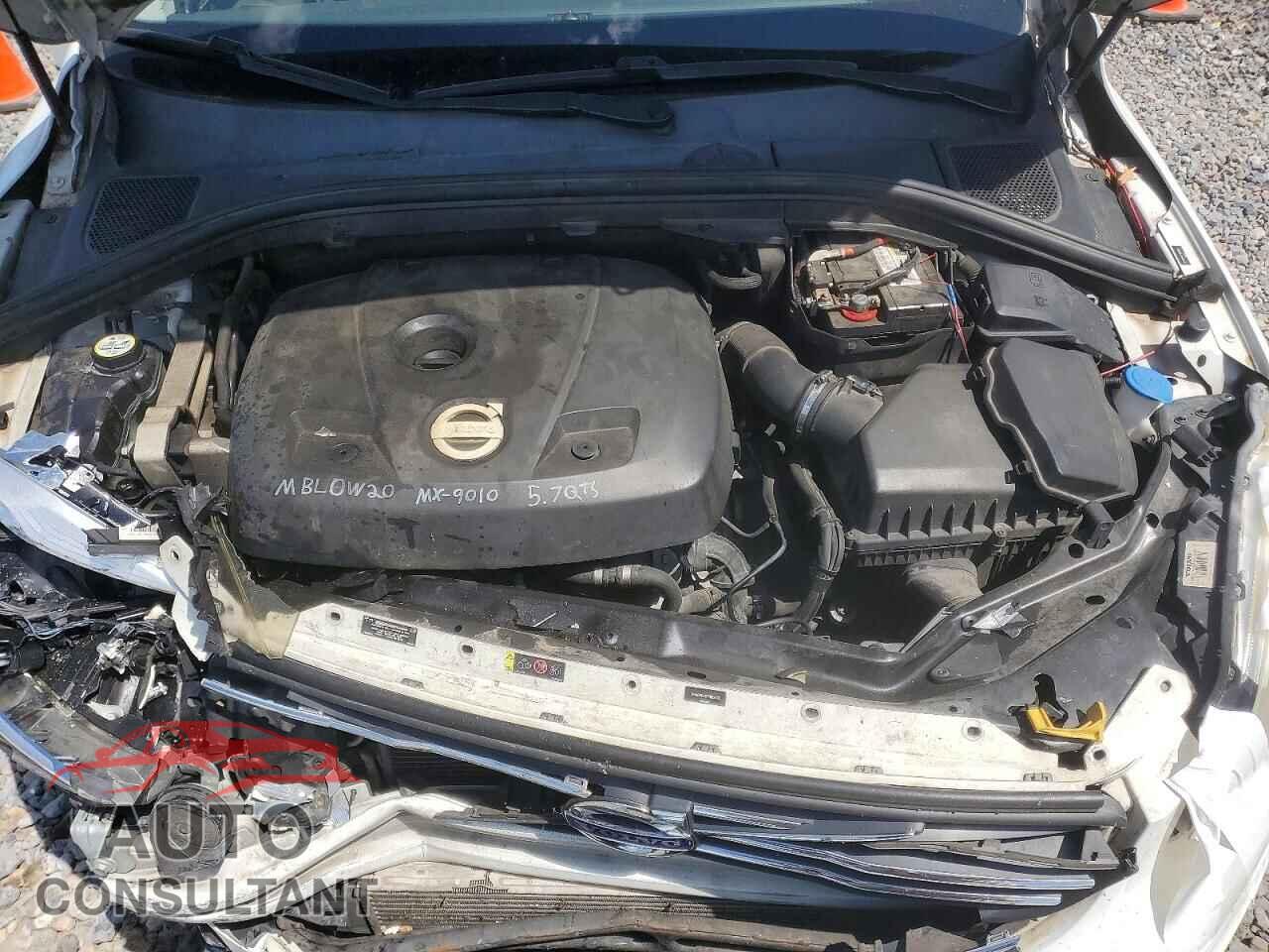 VOLVO XC60 2015 - YV440MDJ8F2682437