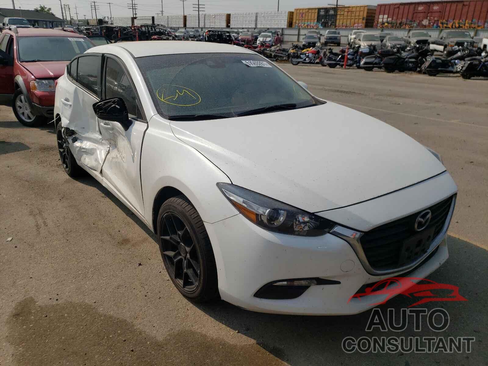 MAZDA 3 2018 - 3MZBN1U79JM198516