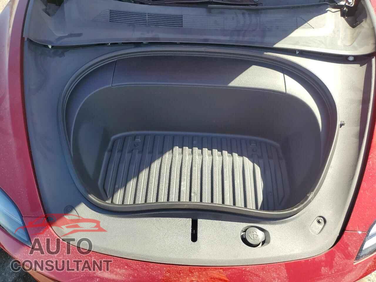 TESLA MODEL 3 2024 - 5YJ3E1EA9RF718084