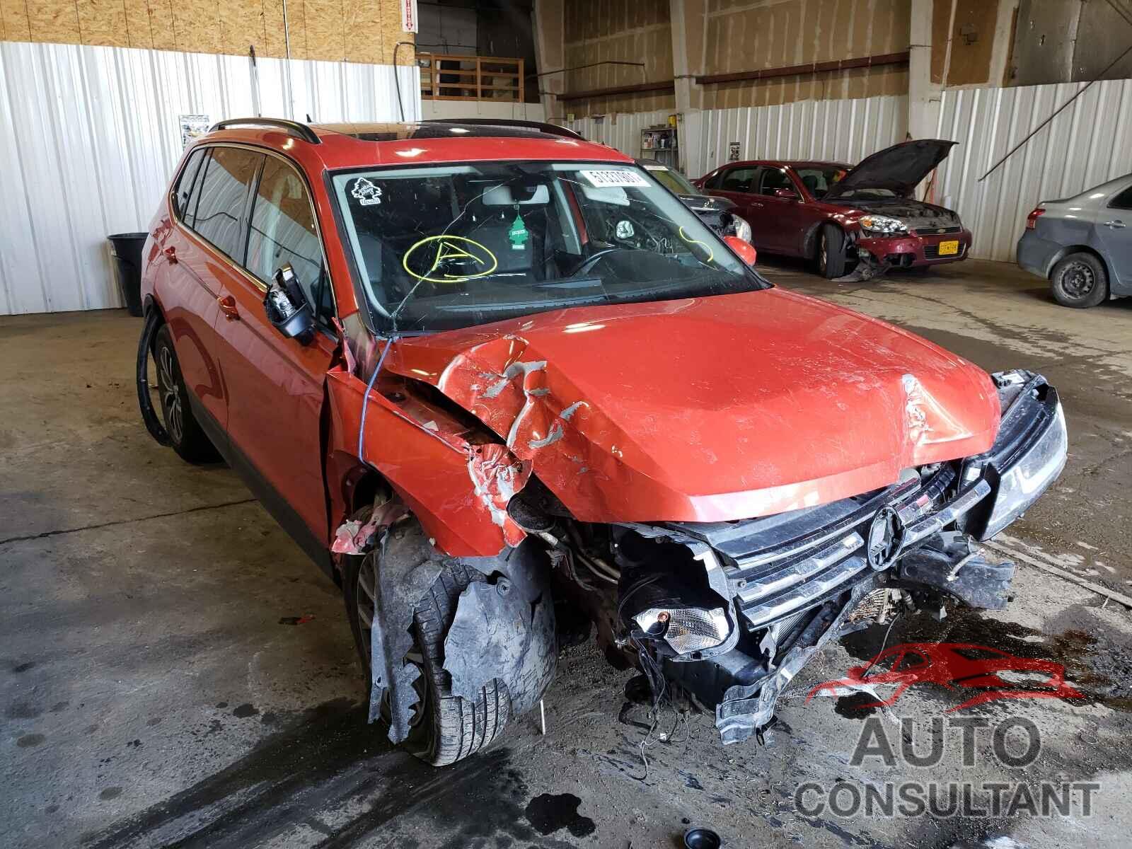 VOLKSWAGEN TIGUAN 2019 - 3VV2B7AX5KM090903