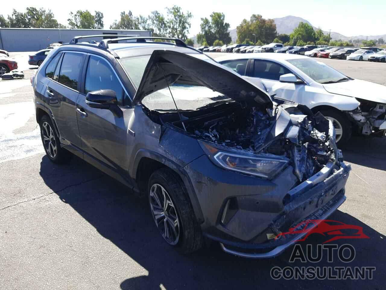 TOYOTA RAV4 2021 - JTMFB3FV7MD070571