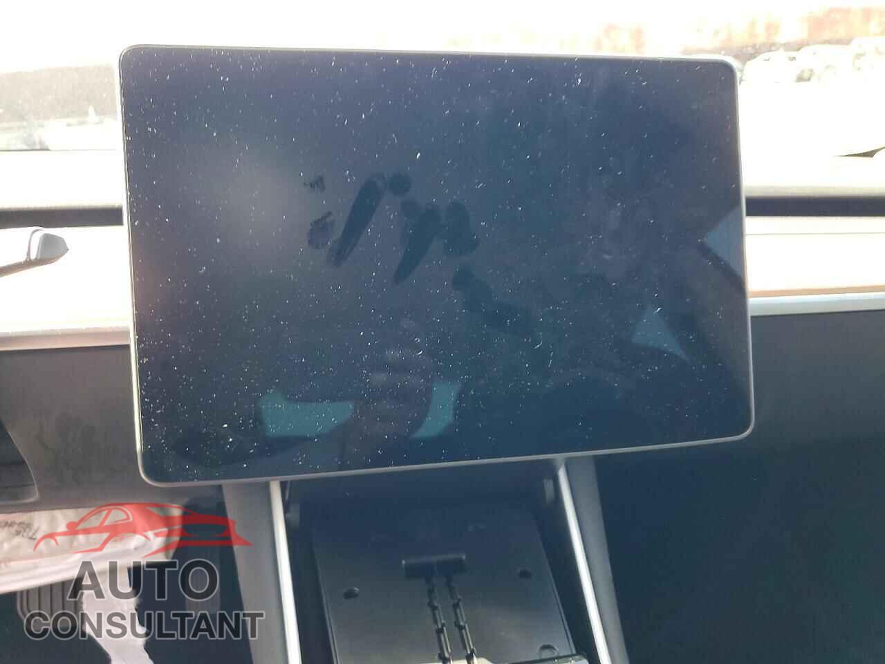 TESLA MODEL 3 2019 - 5YJ3E1EA5KF416619