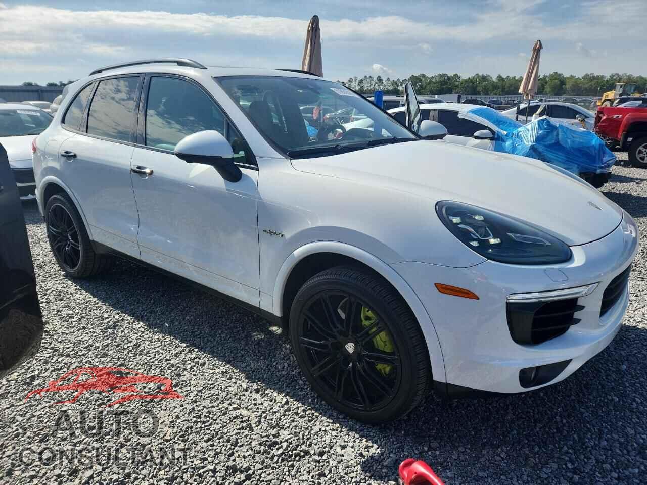 PORSCHE CAYENNE 2017 - WP1AE2A20HLA75758