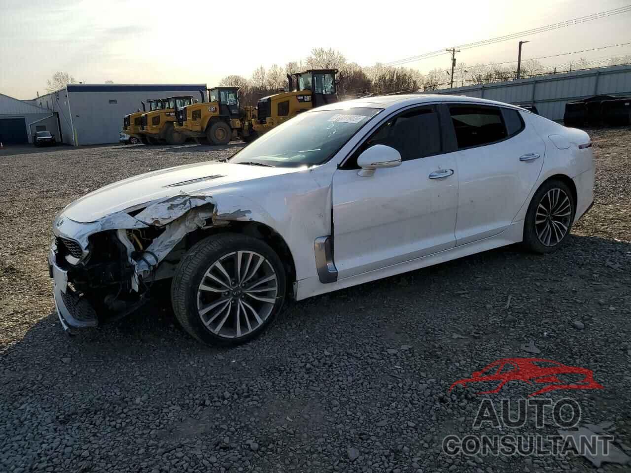 KIA STINGER 2018 - KNAE25LAXJ6023671