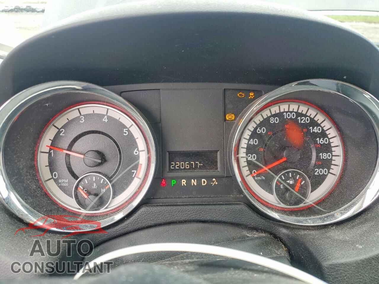 DODGE CARAVAN 2015 - 2C4RDGBG2FR685843