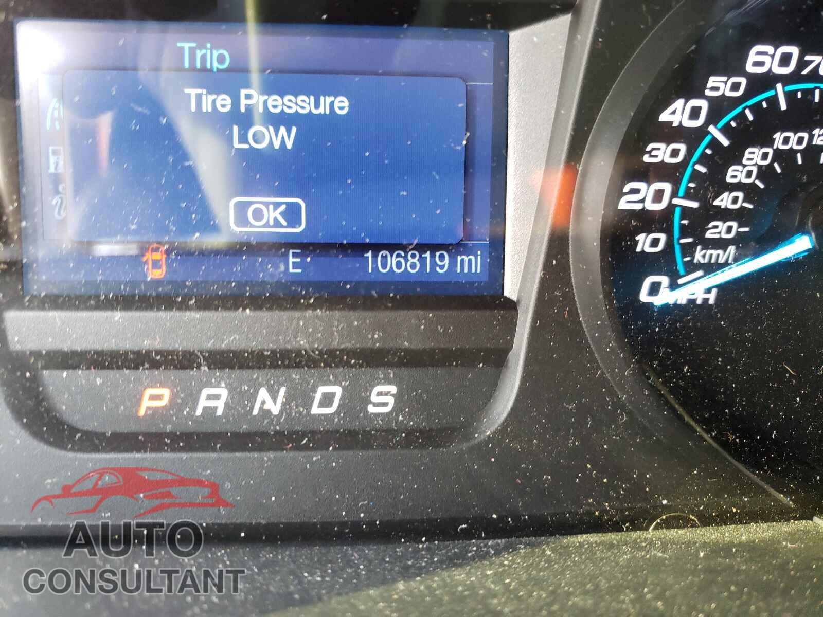 FORD TAURUS 2017 - 1FAHP2D8XHG105843