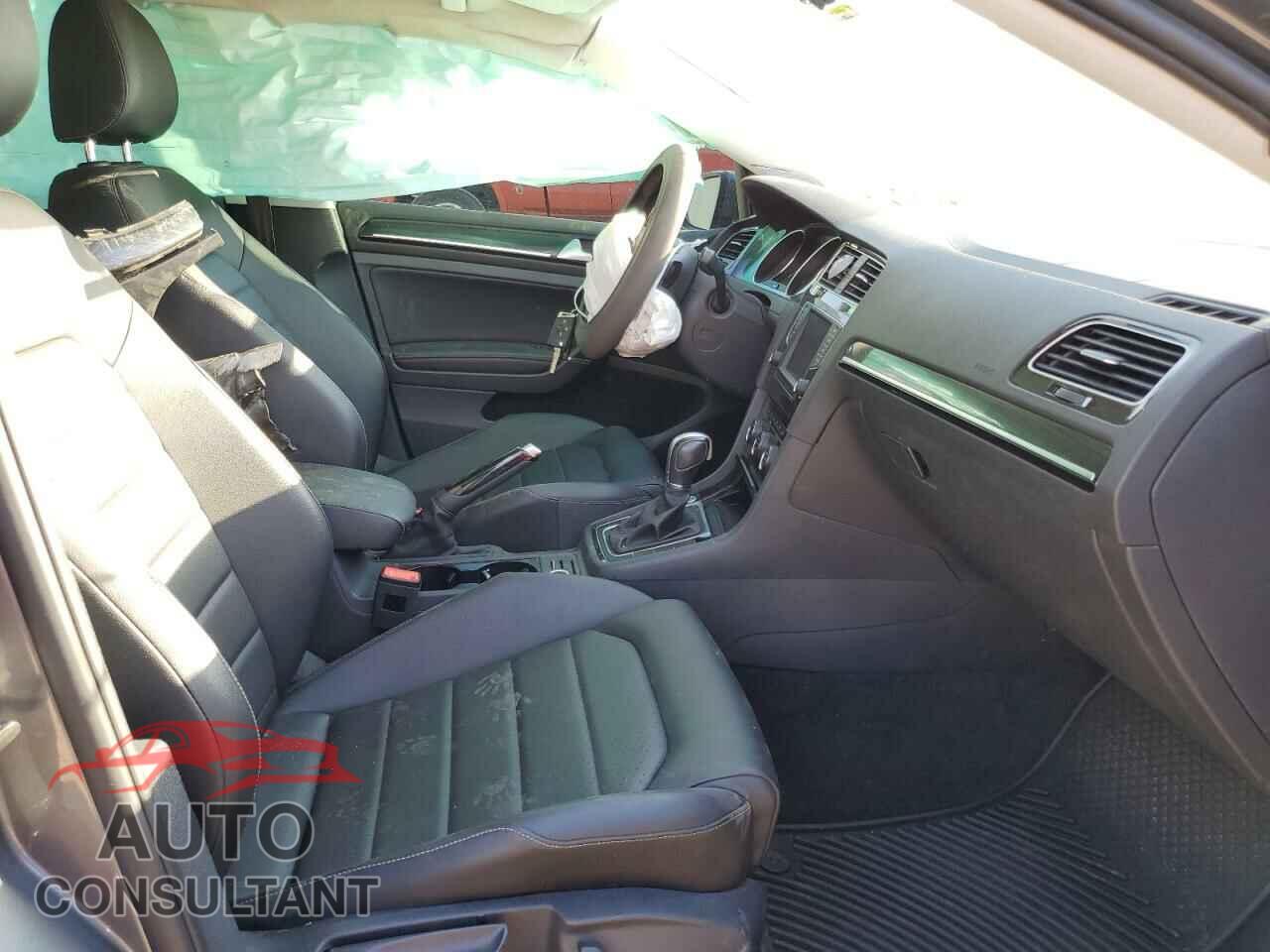 VOLKSWAGEN GOLF 2017 - 3VW217AU2HM015654