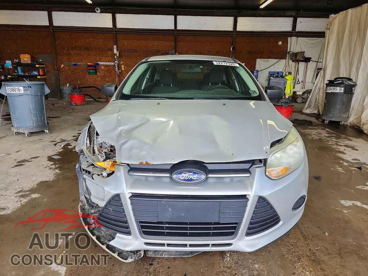 FORD FOCUS 2012 - 1FAHP3E27CL230573