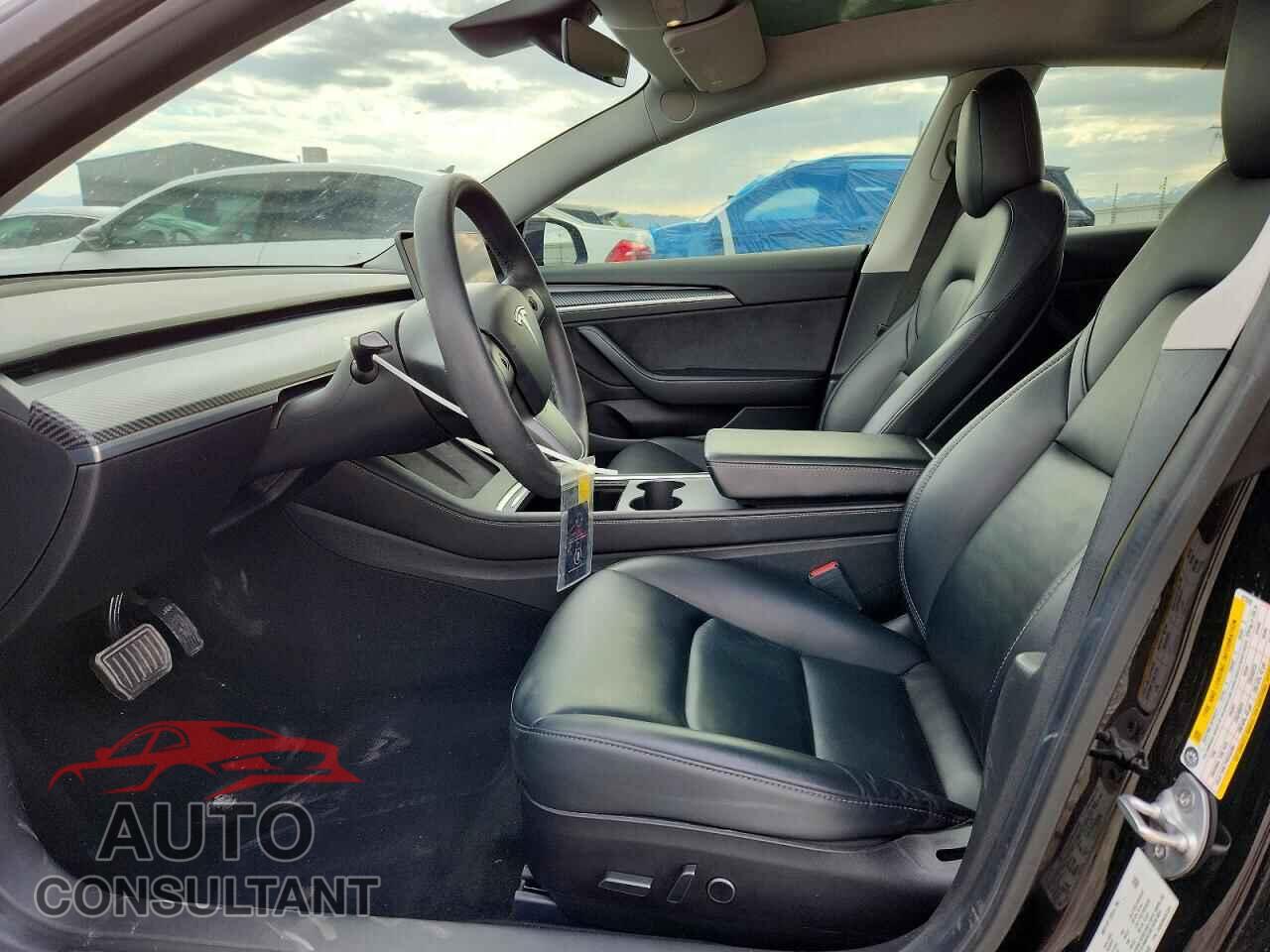 TESLA MODEL 3 2021 - 5YJ3E1EB0MF073245