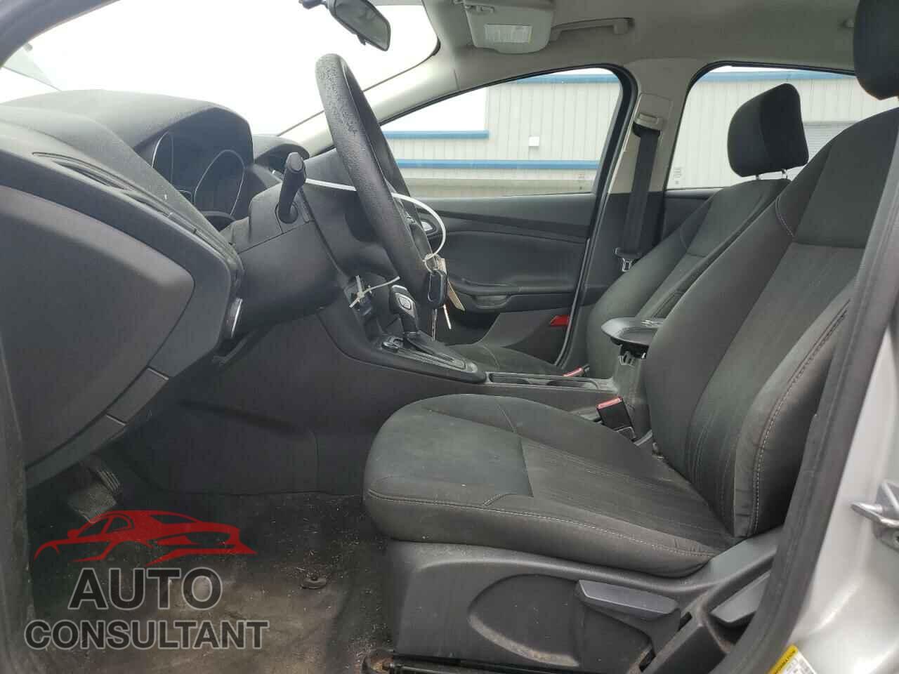 FORD FOCUS 2016 - 1FADP3F27GL358413