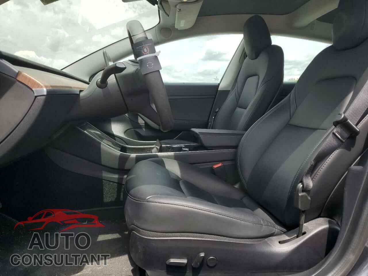 TESLA MODEL 3 2020 - 5YJ3E1EA7LF658118