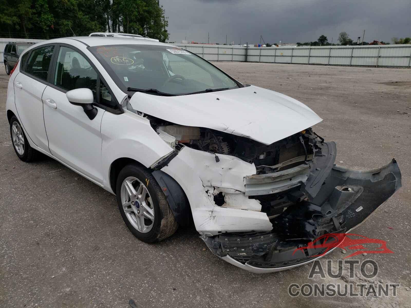 FORD FIESTA 2017 - 3FADP4EJ9HM129231