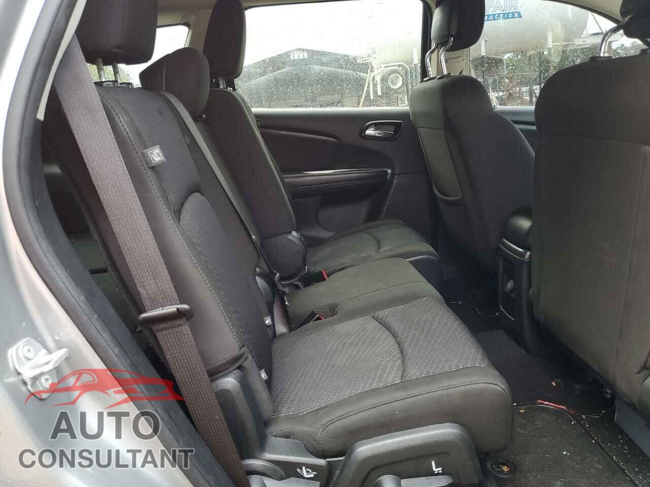 DODGE JOURNEY 2019 - 3C4PDCBB3KT810568