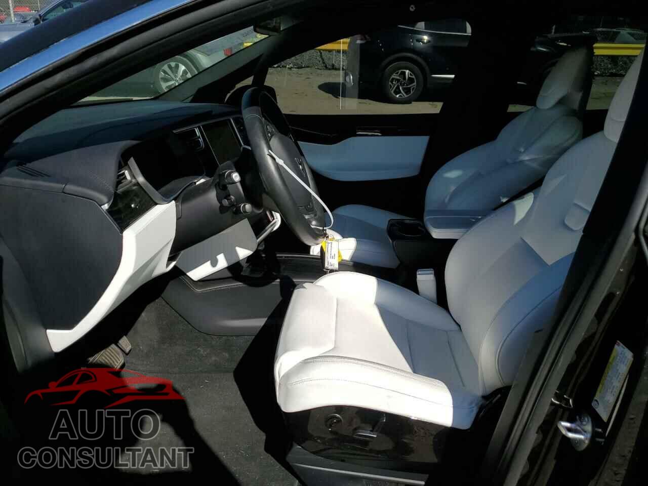 TESLA MODEL X 2016 - 5YJXCBE23GF010786