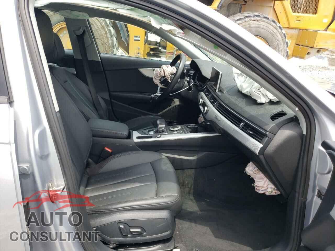 AUDI A4 2017 - WAUDNAF40HN056888