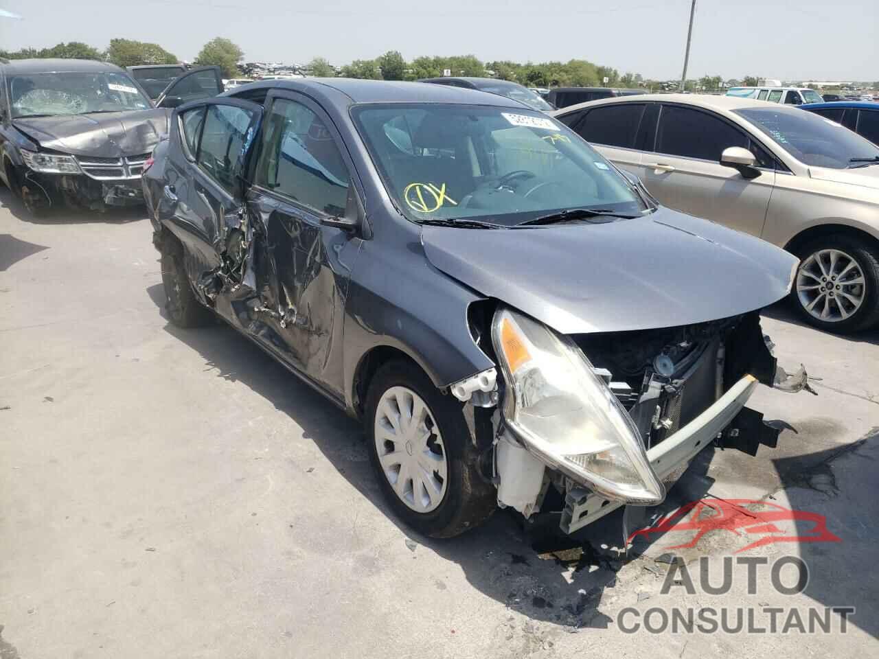 NISSAN VERSA 2018 - 3N1CN7AP2JL813284