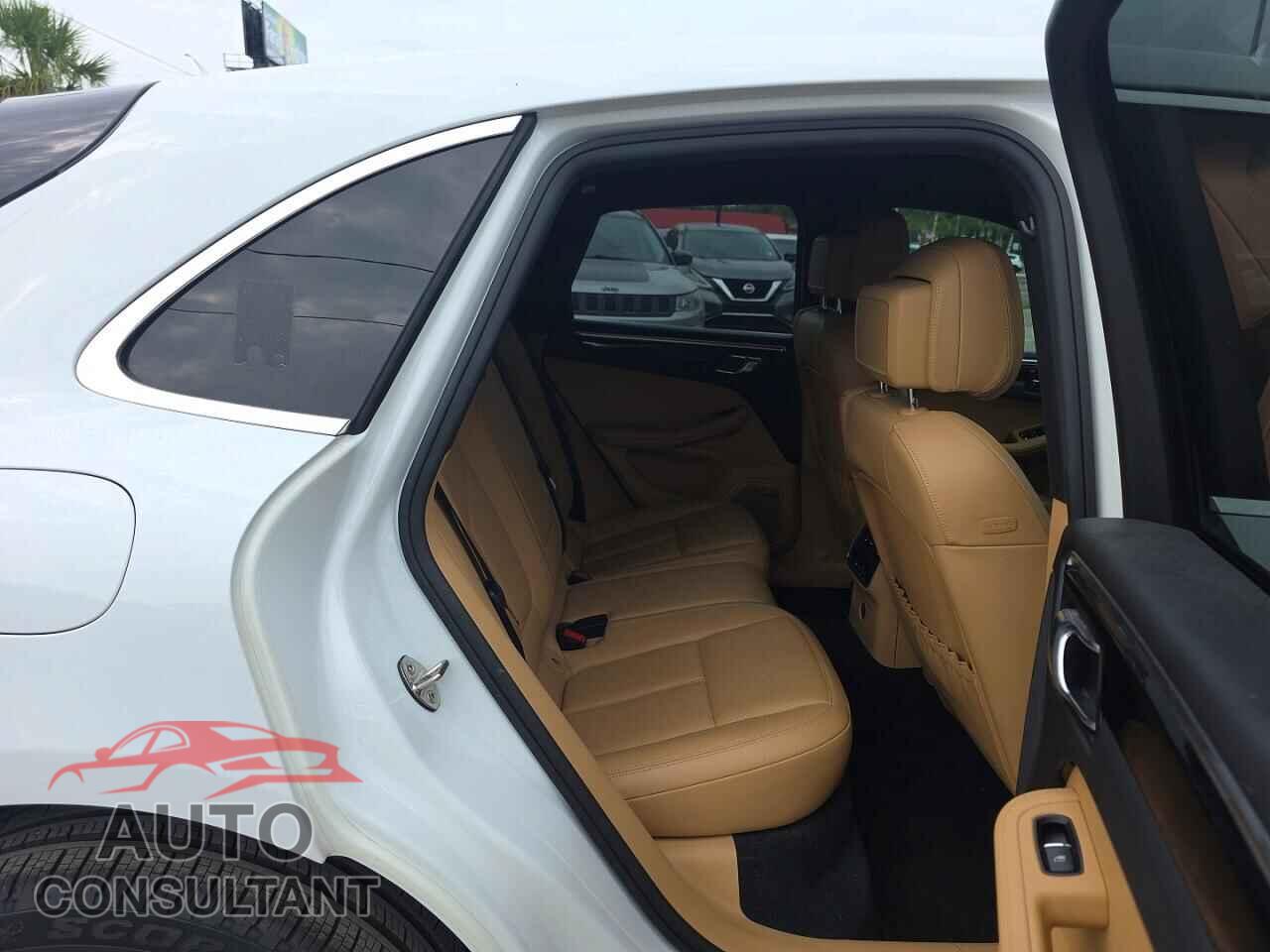 PORSCHE MACAN 2018 - WP1AB2A53JLB33385