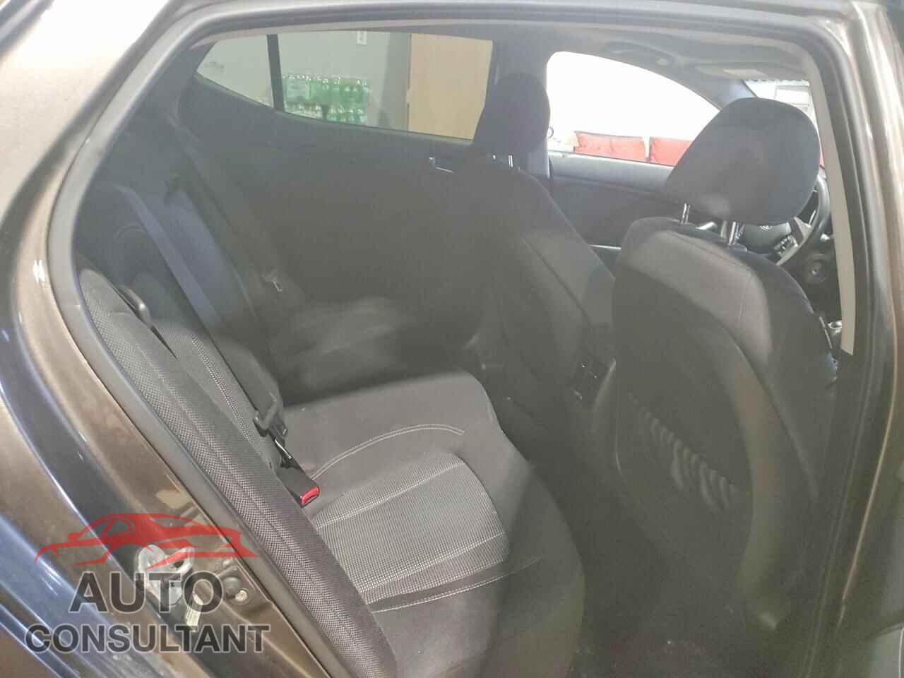 KIA OPTIMA 2012 - KNAGM4A76C5256685