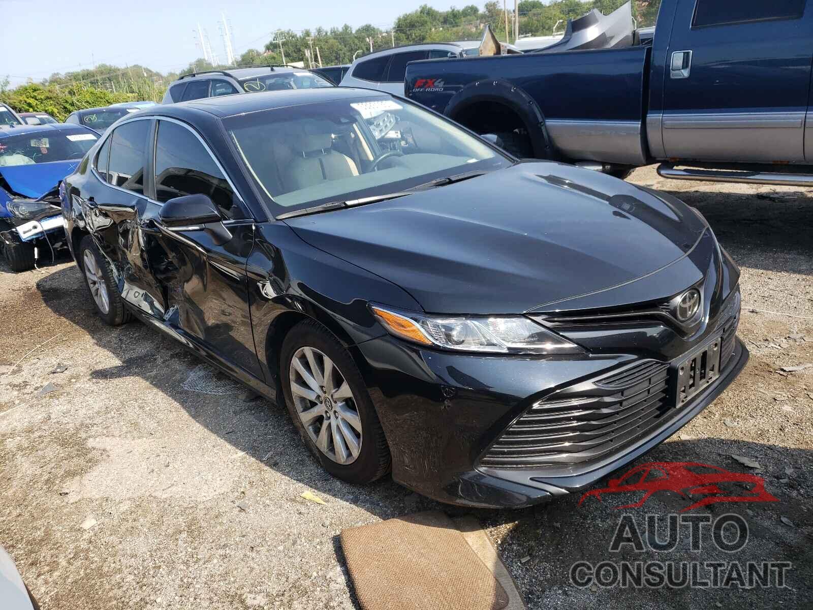 TOYOTA CAMRY 2018 - JTNB11HK9J3000589