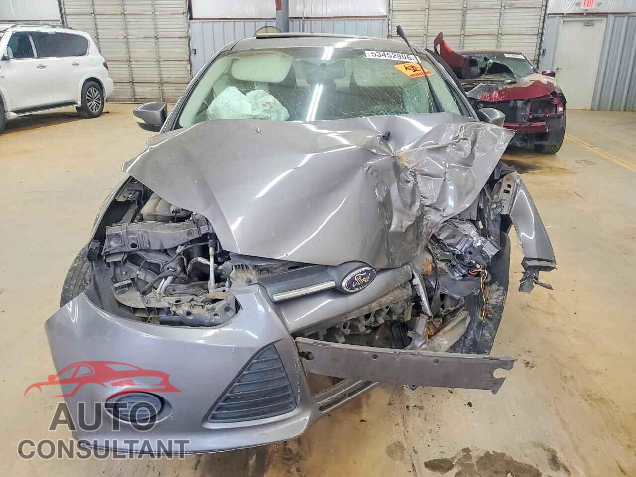 FORD FOCUS 2014 - 1FADP3F29EL359530