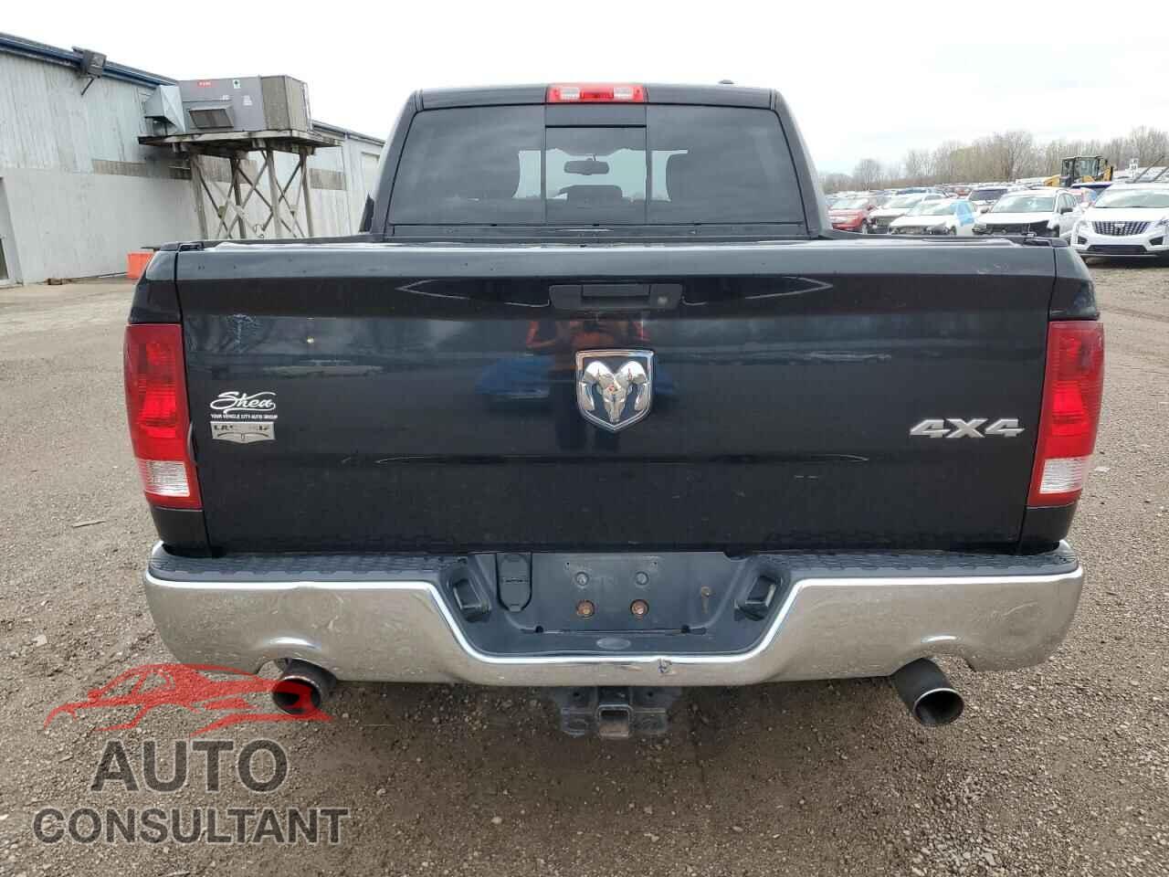 DODGE RAM 1500 2012 - 1C6RD7NT6CS185095
