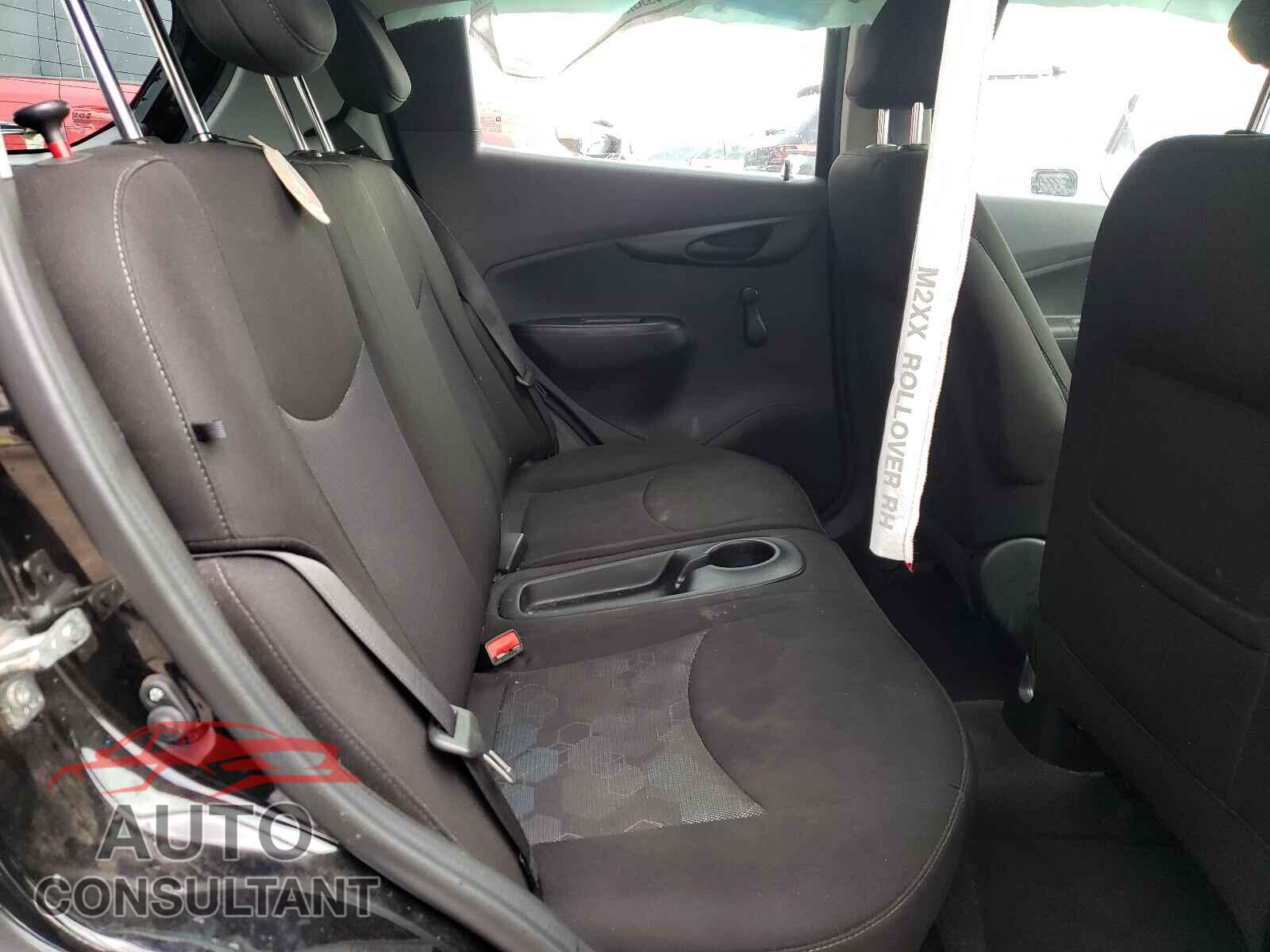CHEVROLET SPARK 2017 - KL8CB6SAXHC828561