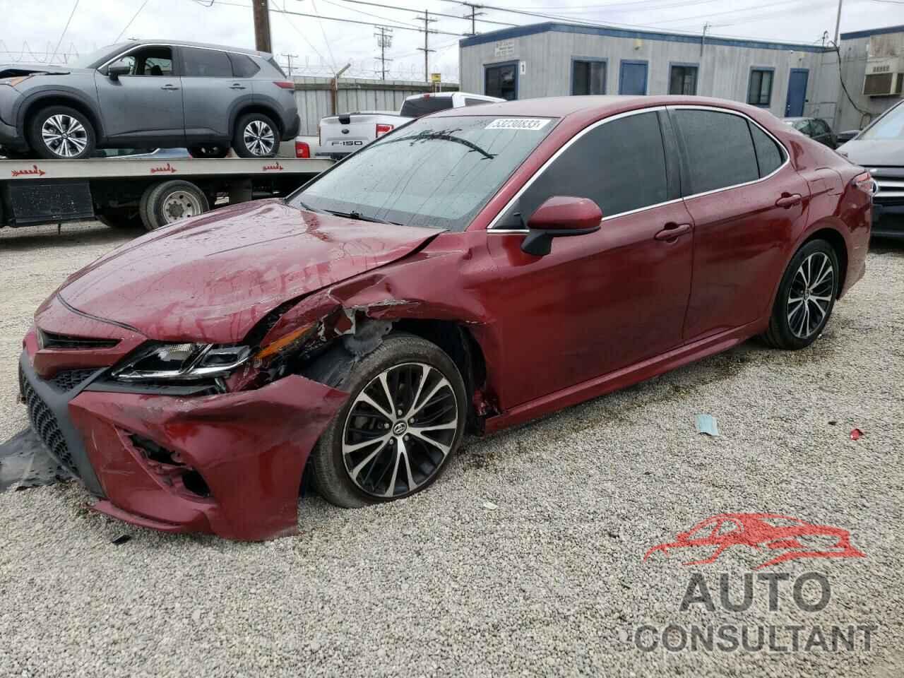 TOYOTA CAMRY 2018 - 4T1B11HK8JU600174