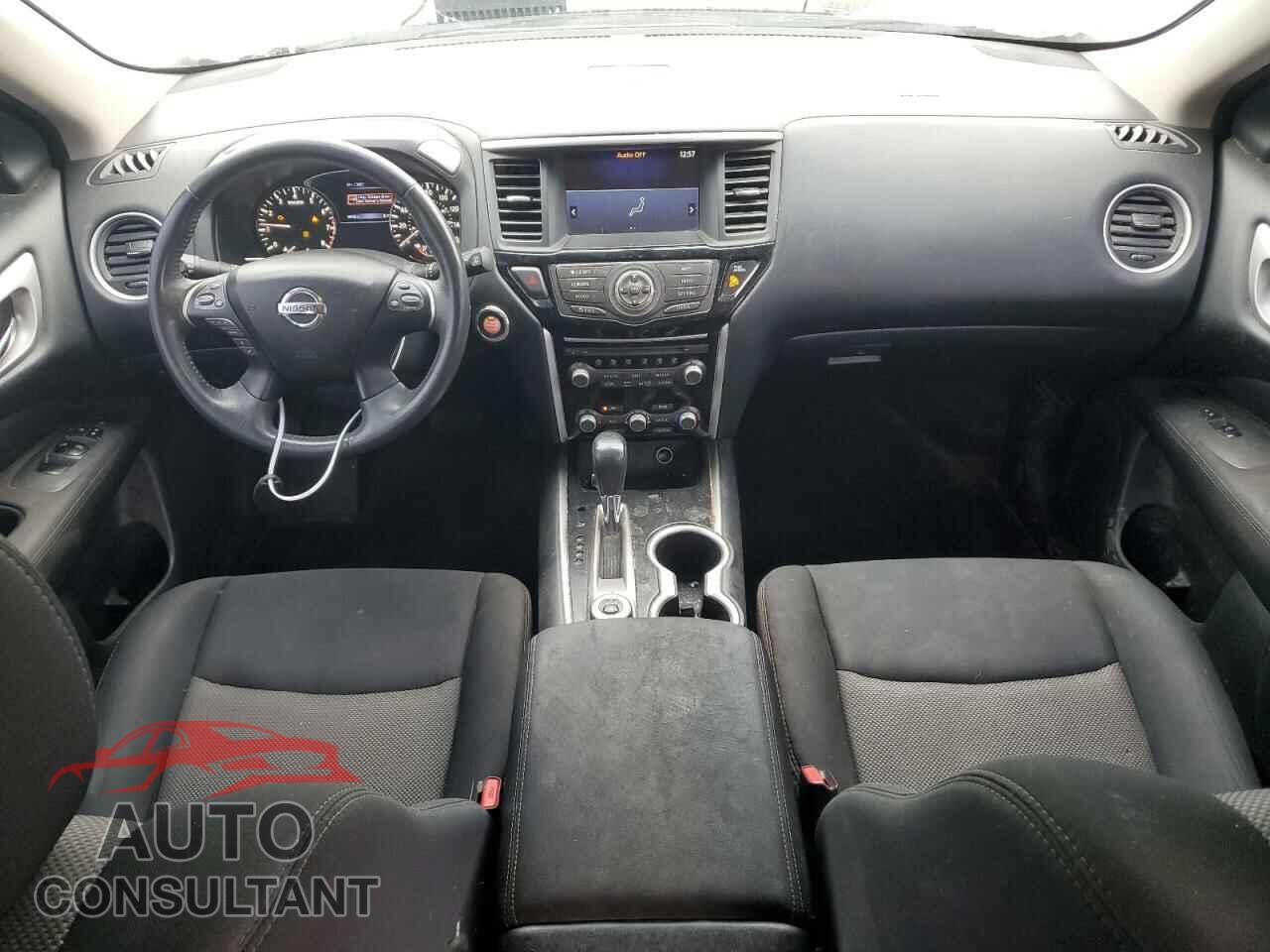NISSAN PATHFINDER 2017 - 5N1DR2MM2HC657128