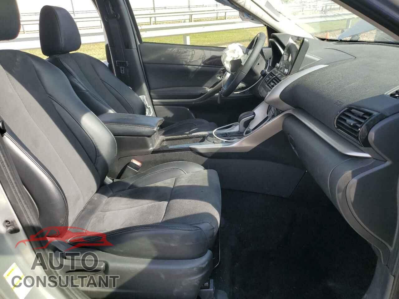 MITSUBISHI ECLIPSE 2024 - JA4ATWAA4RZ010832