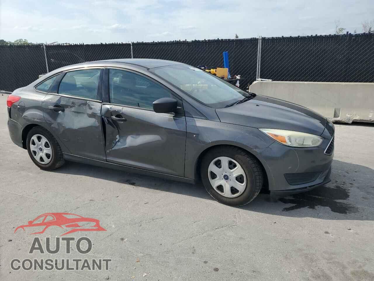 FORD FOCUS 2015 - 1FADP3E28FL239088