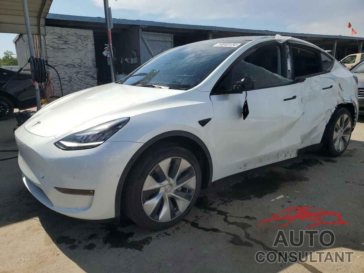 TESLA MODEL Y 2022 - 7SAYGDEE6NF511072