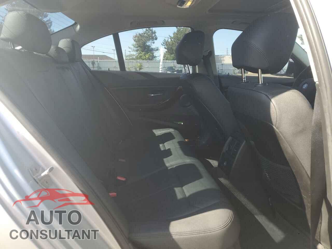 BMW 3 SERIES 2016 - WBA8E5G51GNU20976