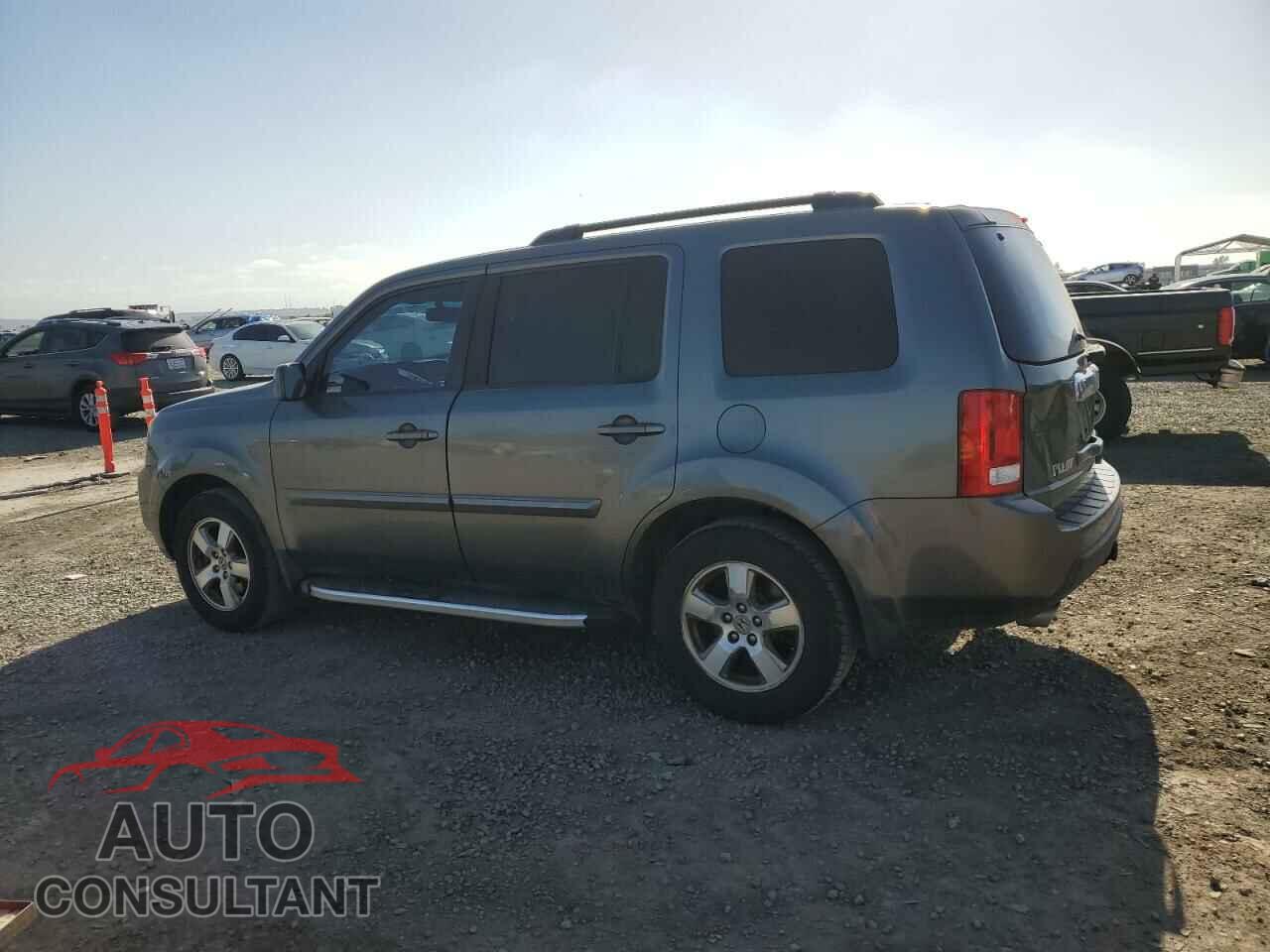 HONDA PILOT 2011 - 5FNYF3H56BB031275