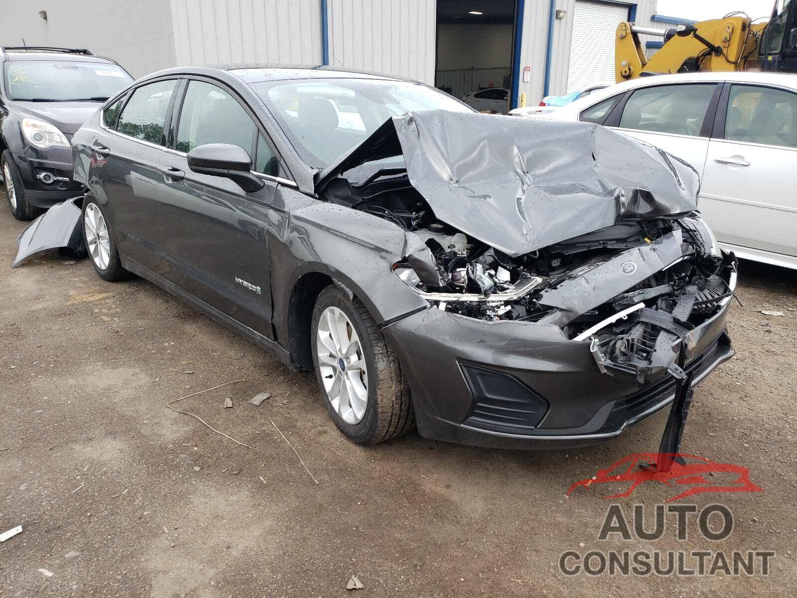 FORD FUSION 2019 - 3FA6P0LU2KR210788