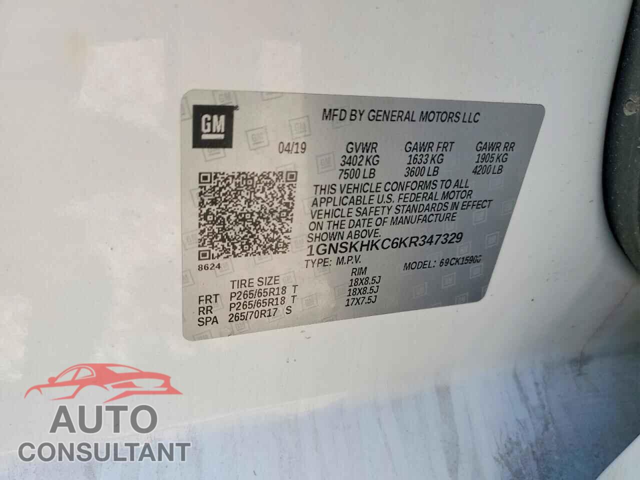 CHEVROLET SUBURBAN 2019 - 1GNSKHKC6KR347329