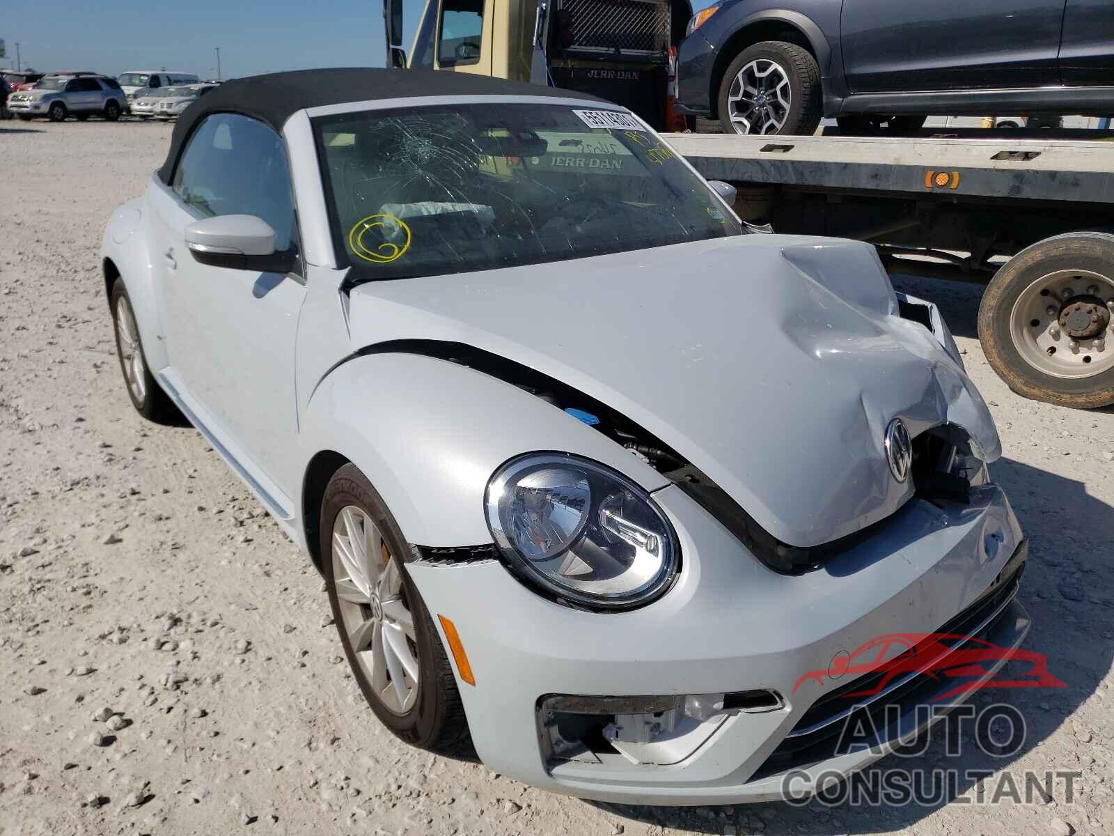 VOLKSWAGEN BEETLE 2018 - 3VW5DAAT7JM517087